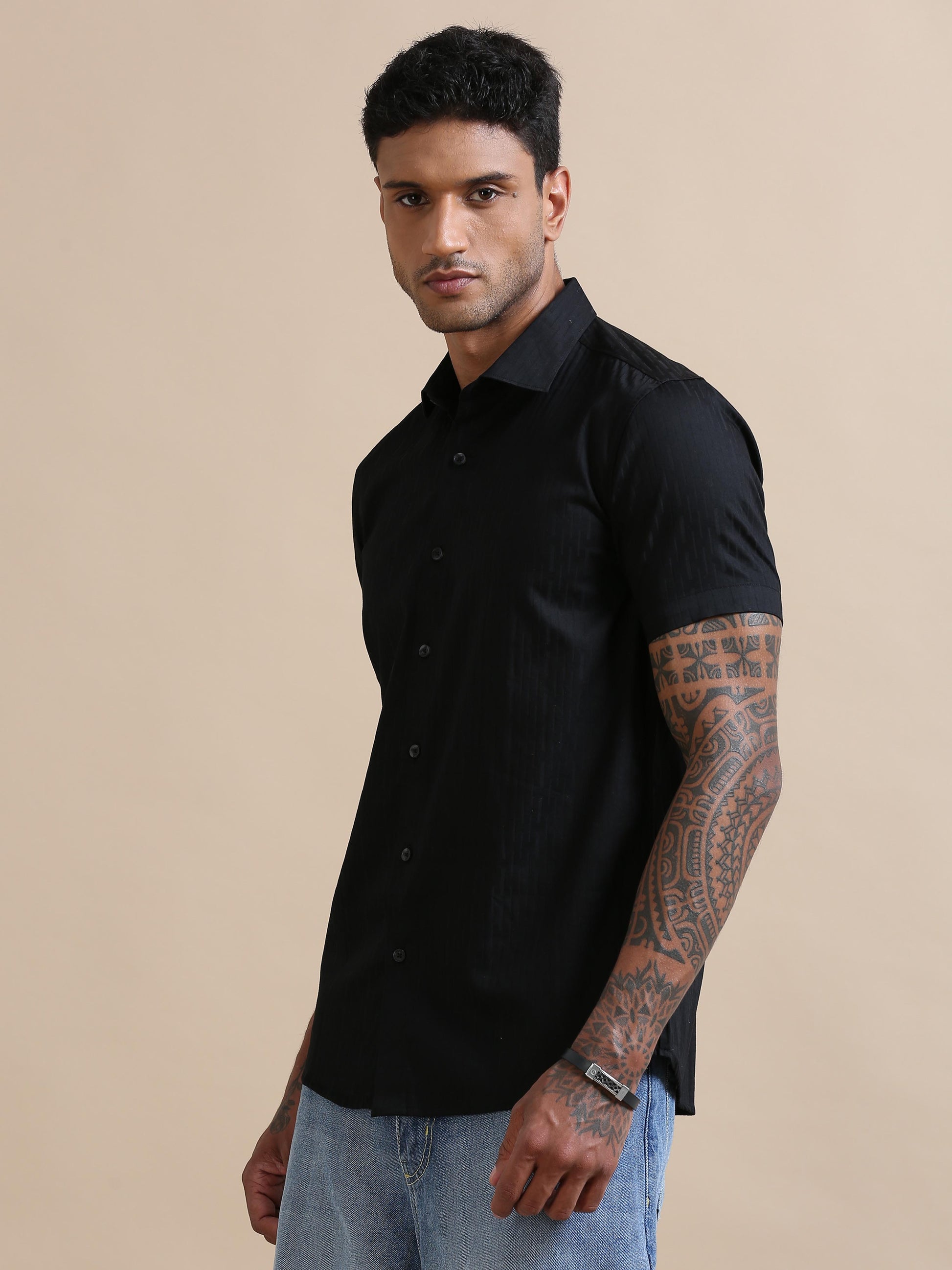 Pure basic Black Solid Shirt For Men