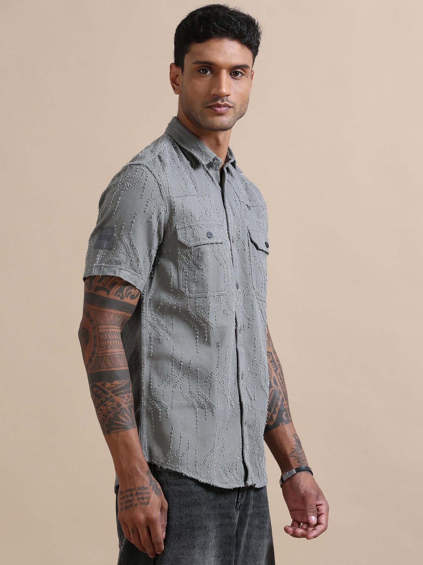  Denimverve Medium Light Solid Grey Shirt For Men