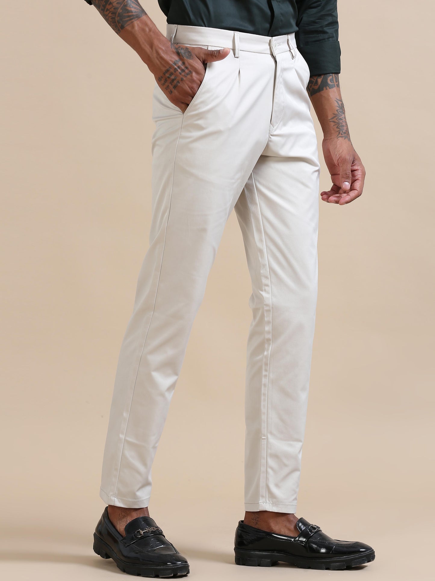 Tuck Fit Cream Trouser