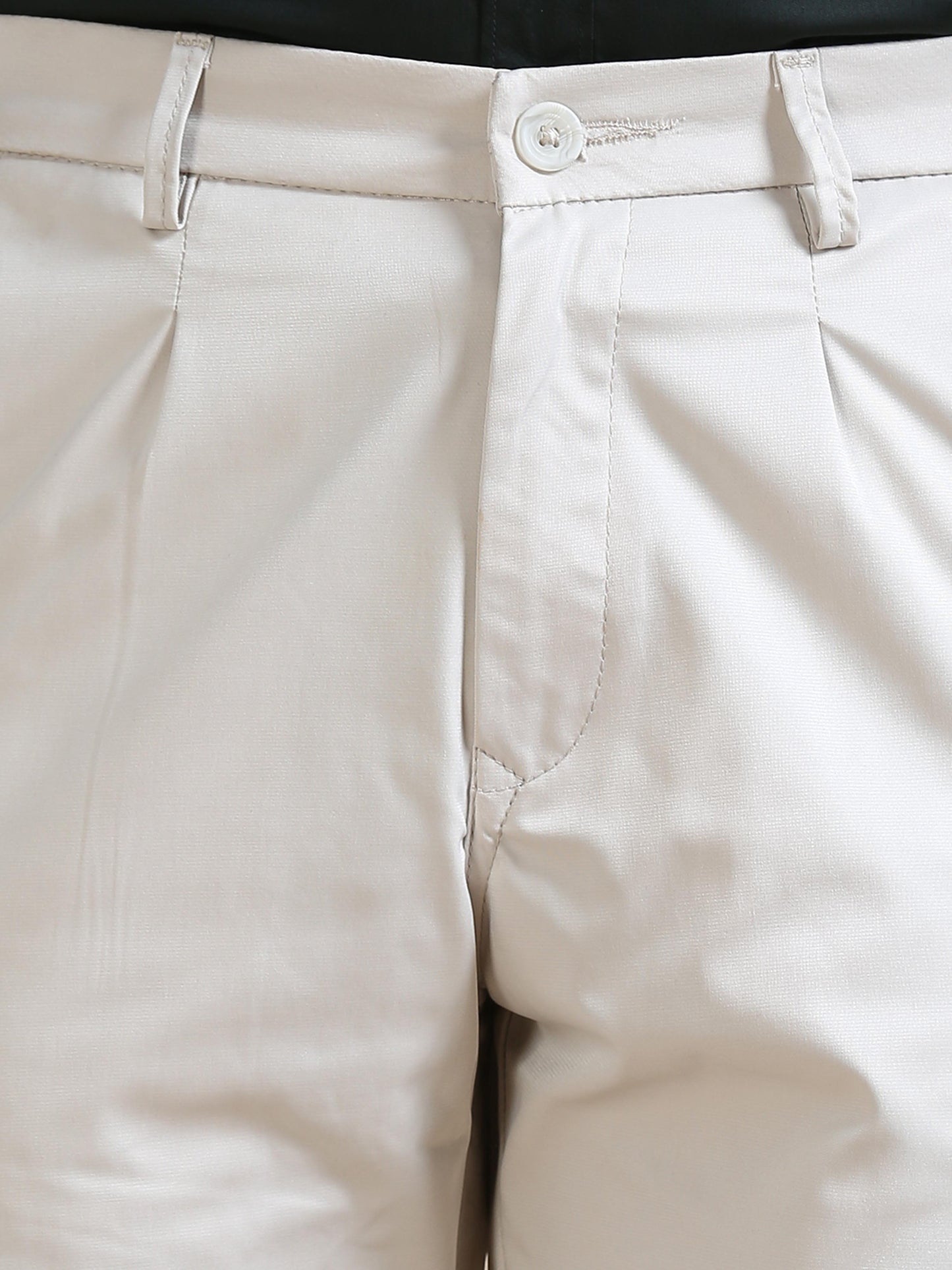 Tuck Fit Cream Trouser