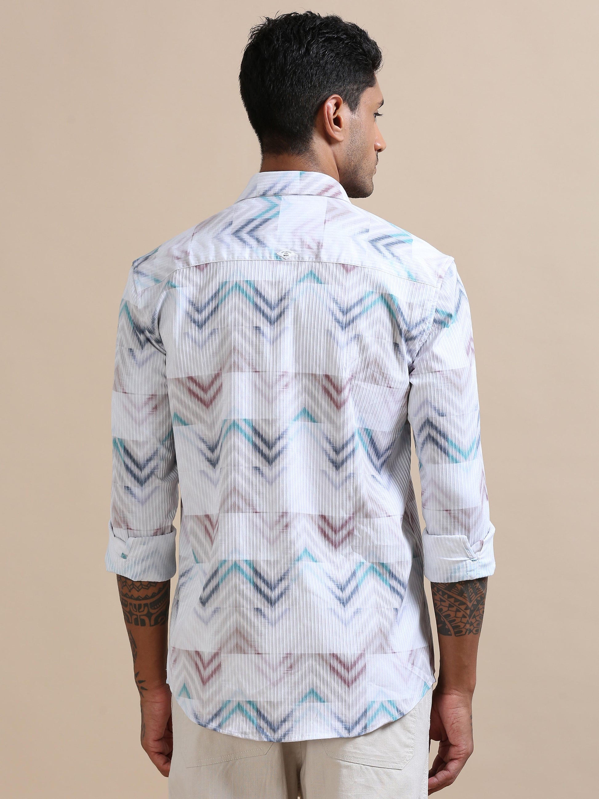 Zigzag Off White Textured Print Shirt for Men