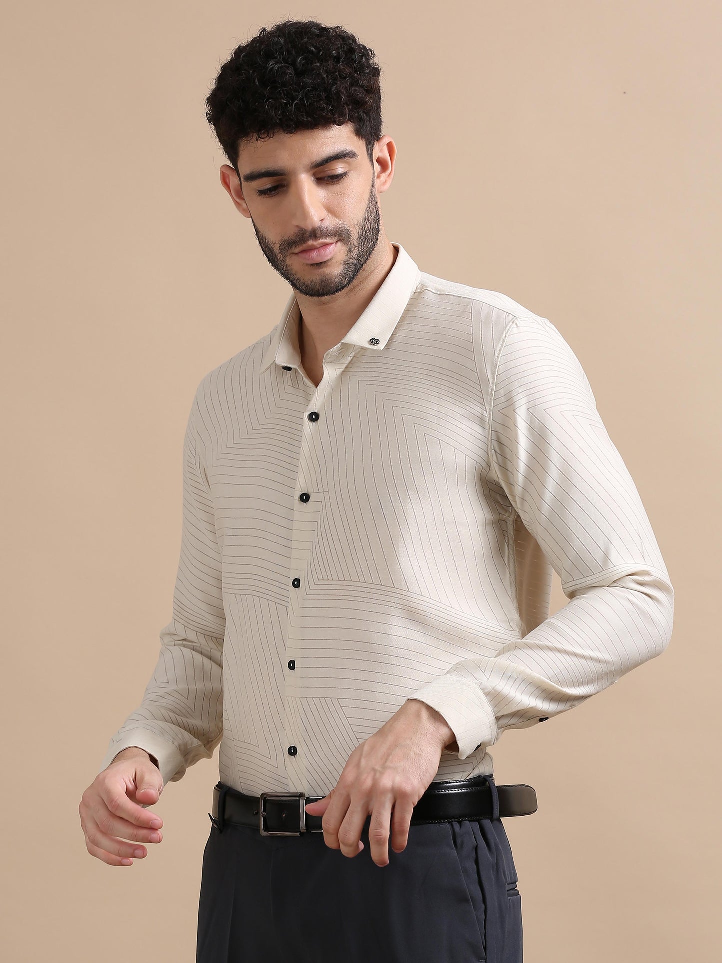 Luxurica Cream Asymmetrical Line Long Sleeves Shirt for Men