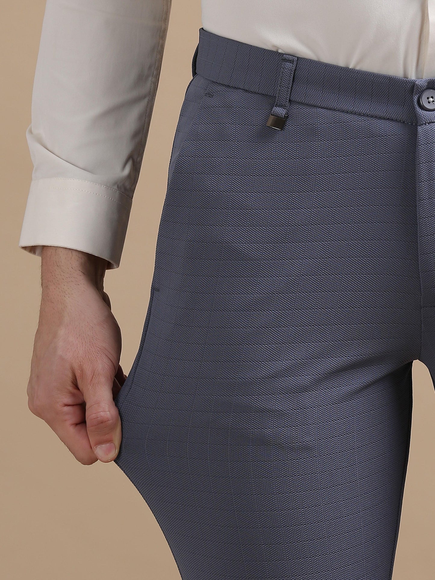 Exacto Dark Grey Checks Chinos For Men 