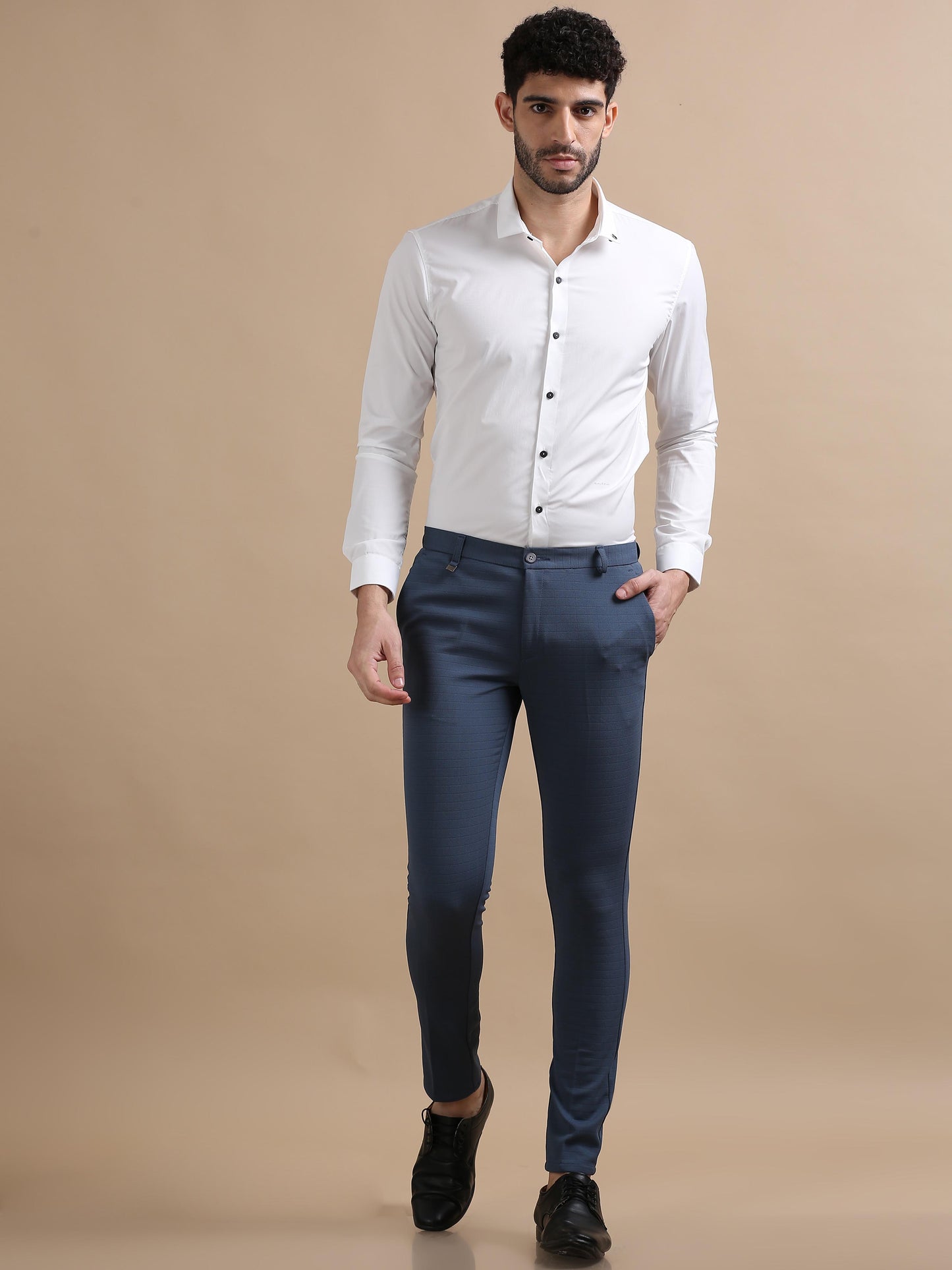 Exacto Navy Blue Check Chinos For Men 