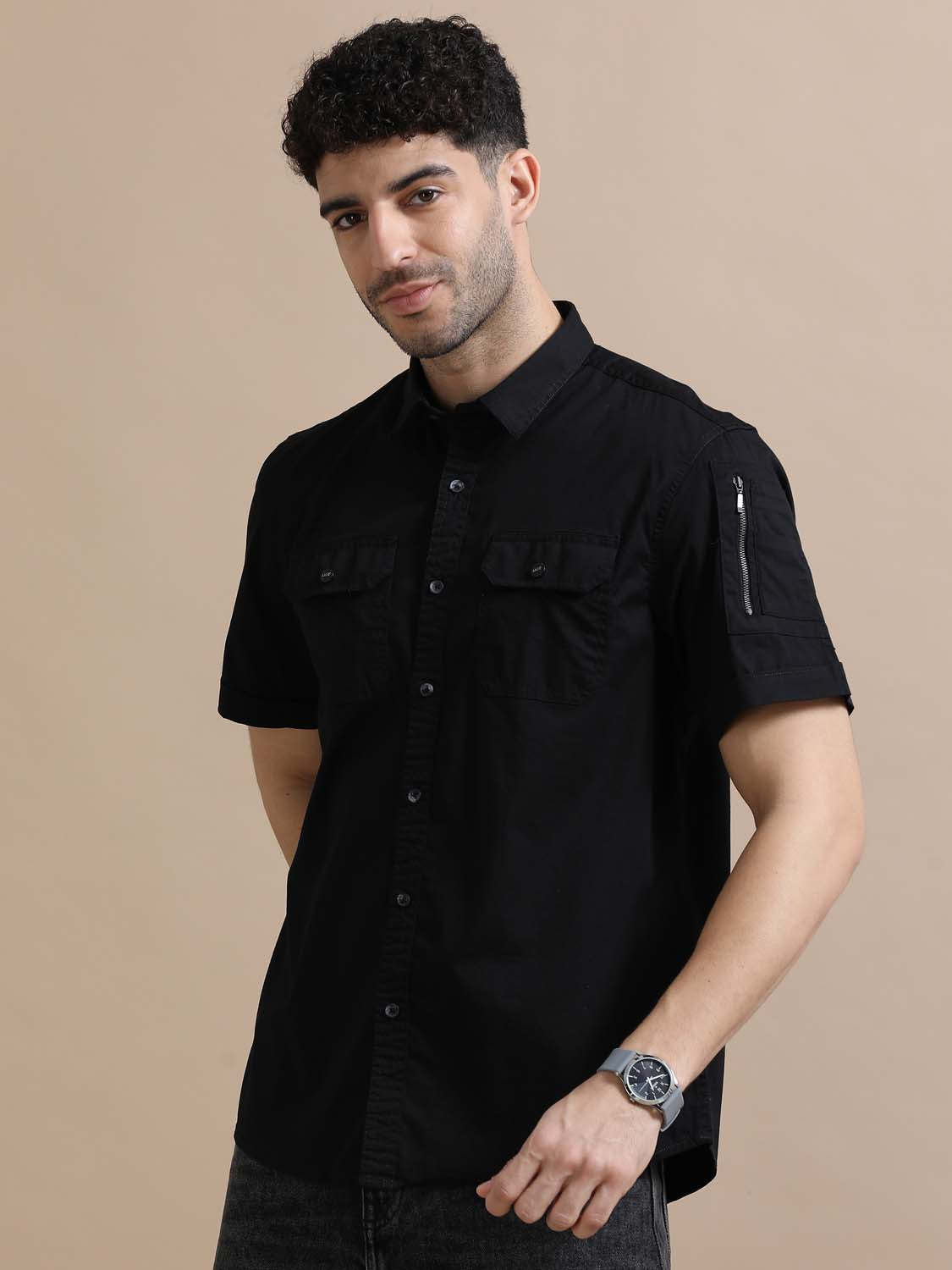 Duo-Digs Black Solid Shirt For Men 