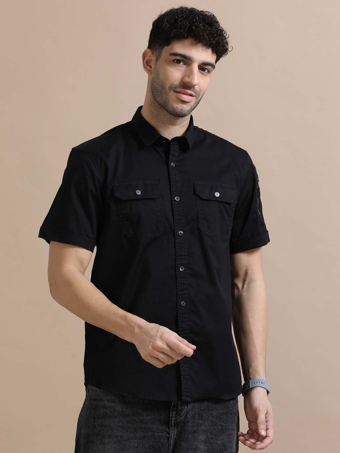 Duo-Digs Black Solid Shirt For Men 