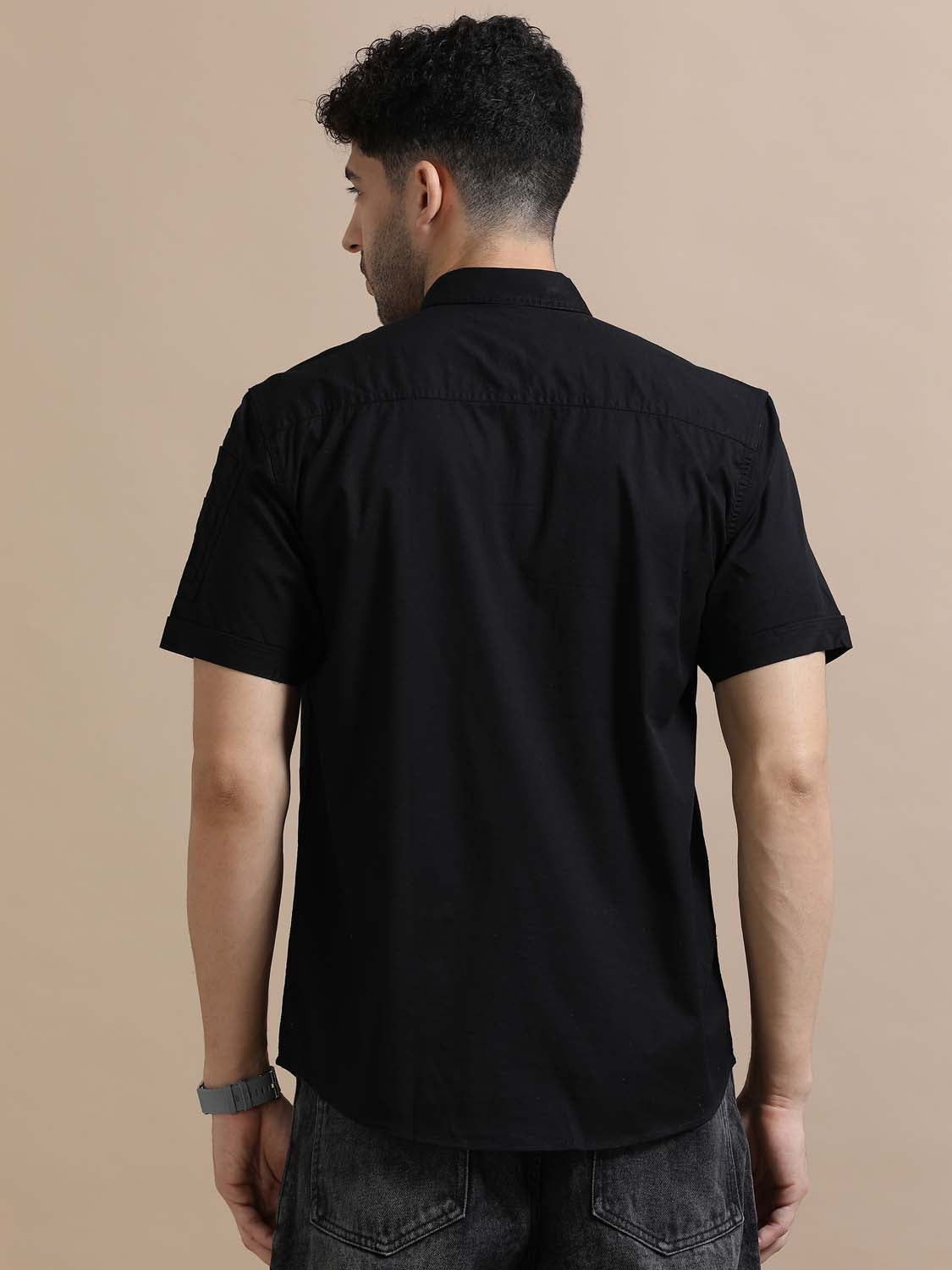 Duo-Digs Black Solid Shirt For Men 