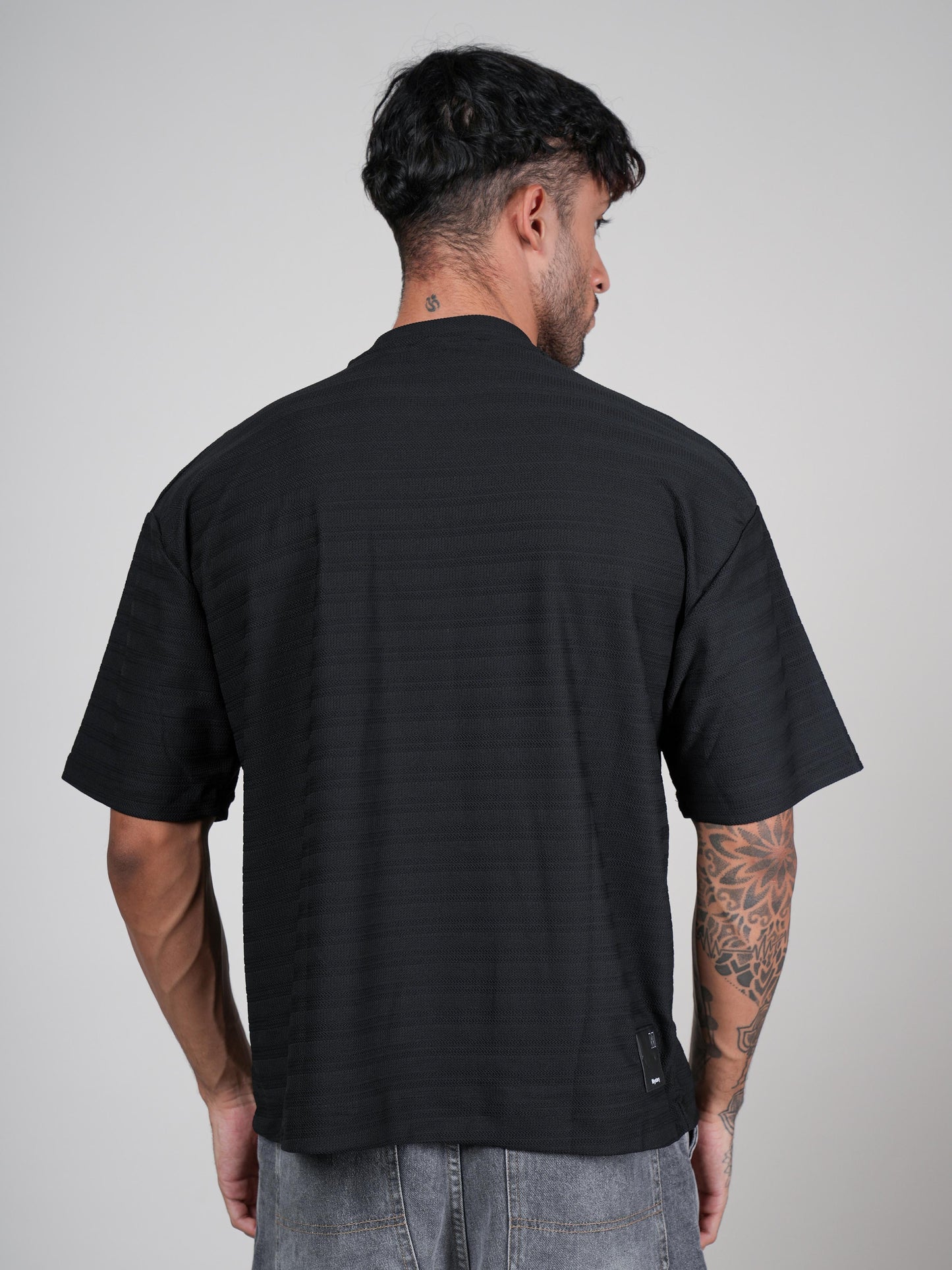 Men’s  Black  Oversize Round Neck T shirt