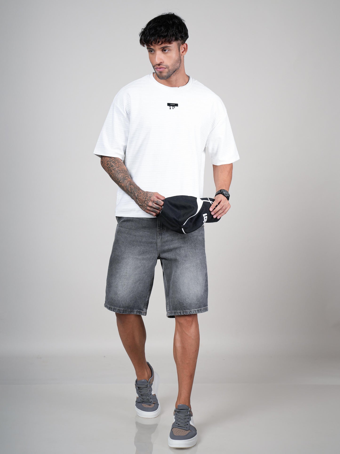 Men’s Whit  Oversize Round Neck T shirt