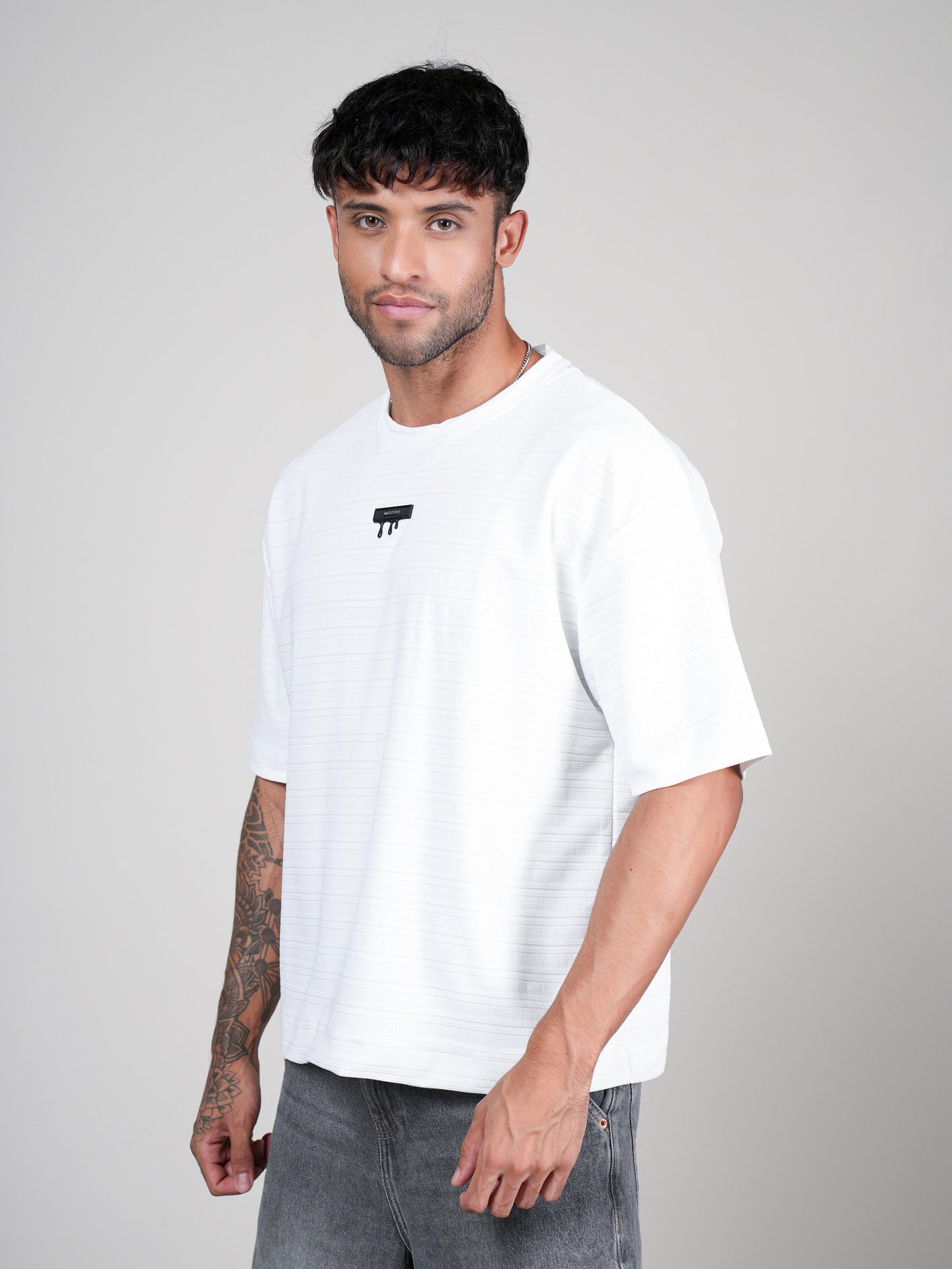 Men’s Whit  Oversize Round Neck T shirt