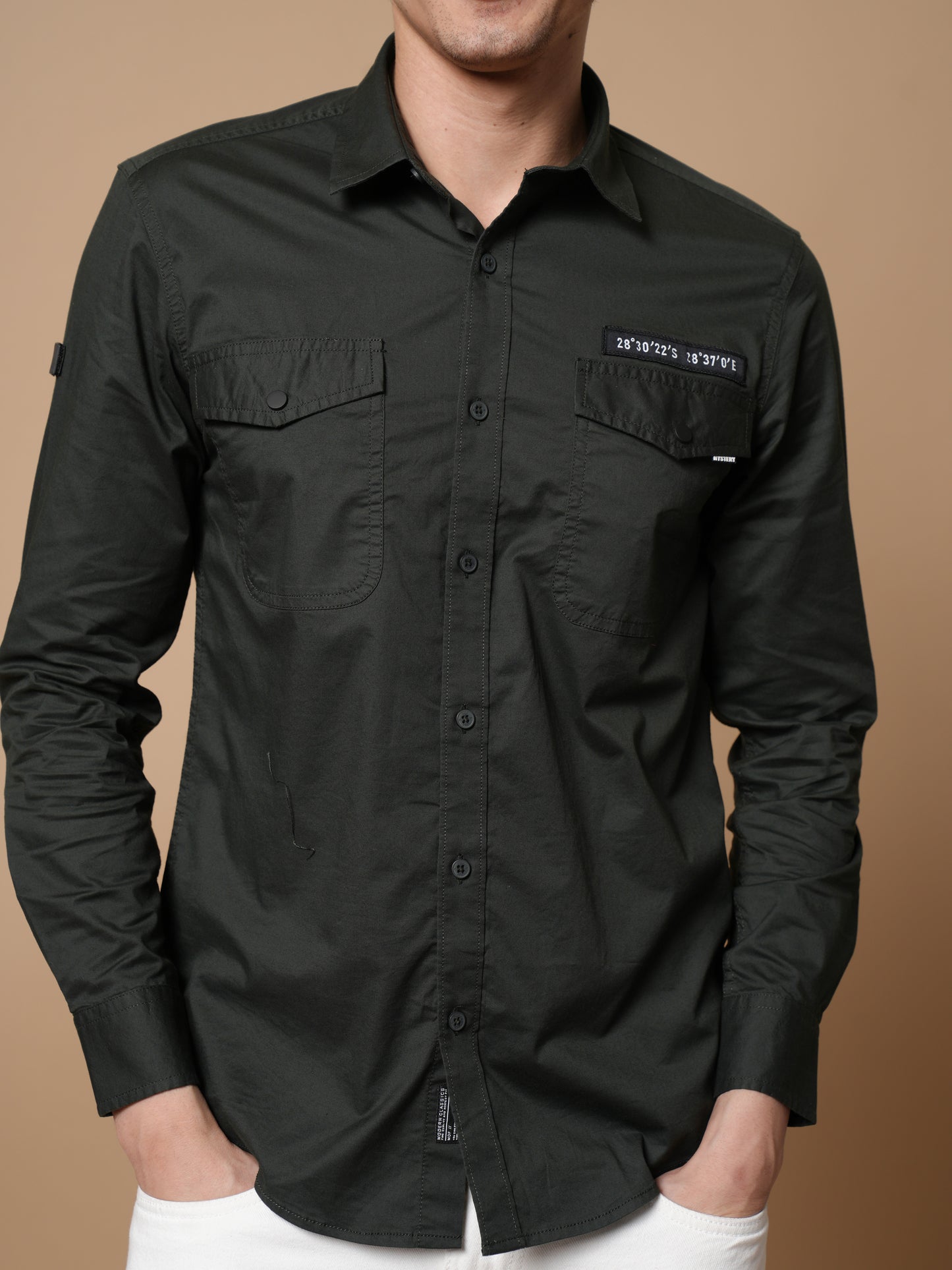 Men’s Bottle Green Solid Utility Casual Shirt with Dual Pockets