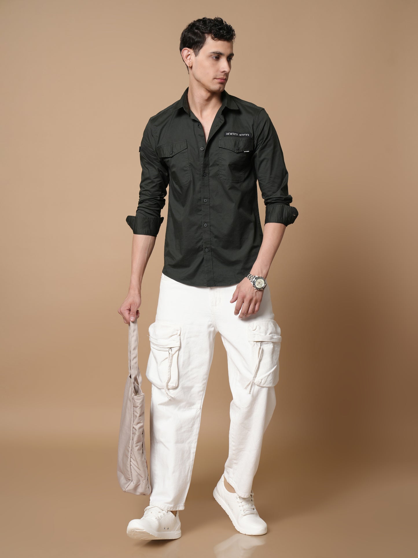 Men’s Bottle Green Solid Utility Casual Shirt with Dual Pockets