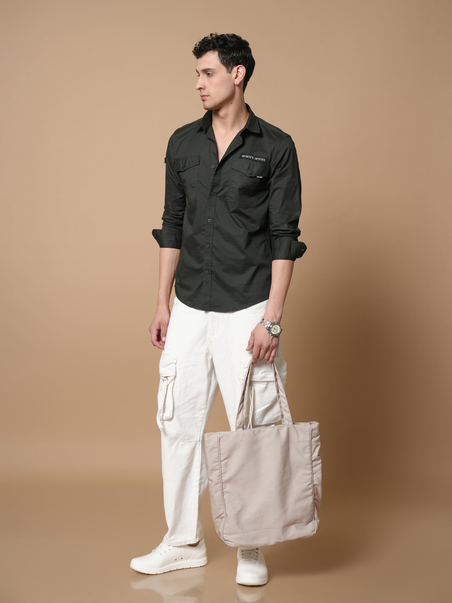 Men’s Bottle Green Solid Utility Casual Shirt with Dual Pockets