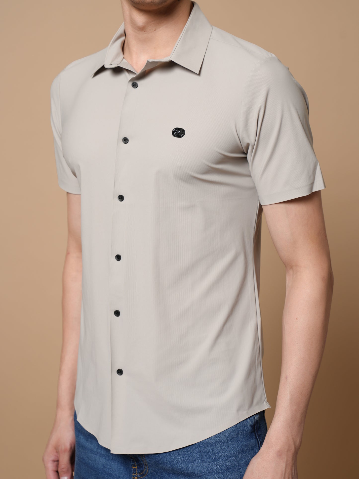 Men’s Short Sleeve Stitchless Shirt Cream