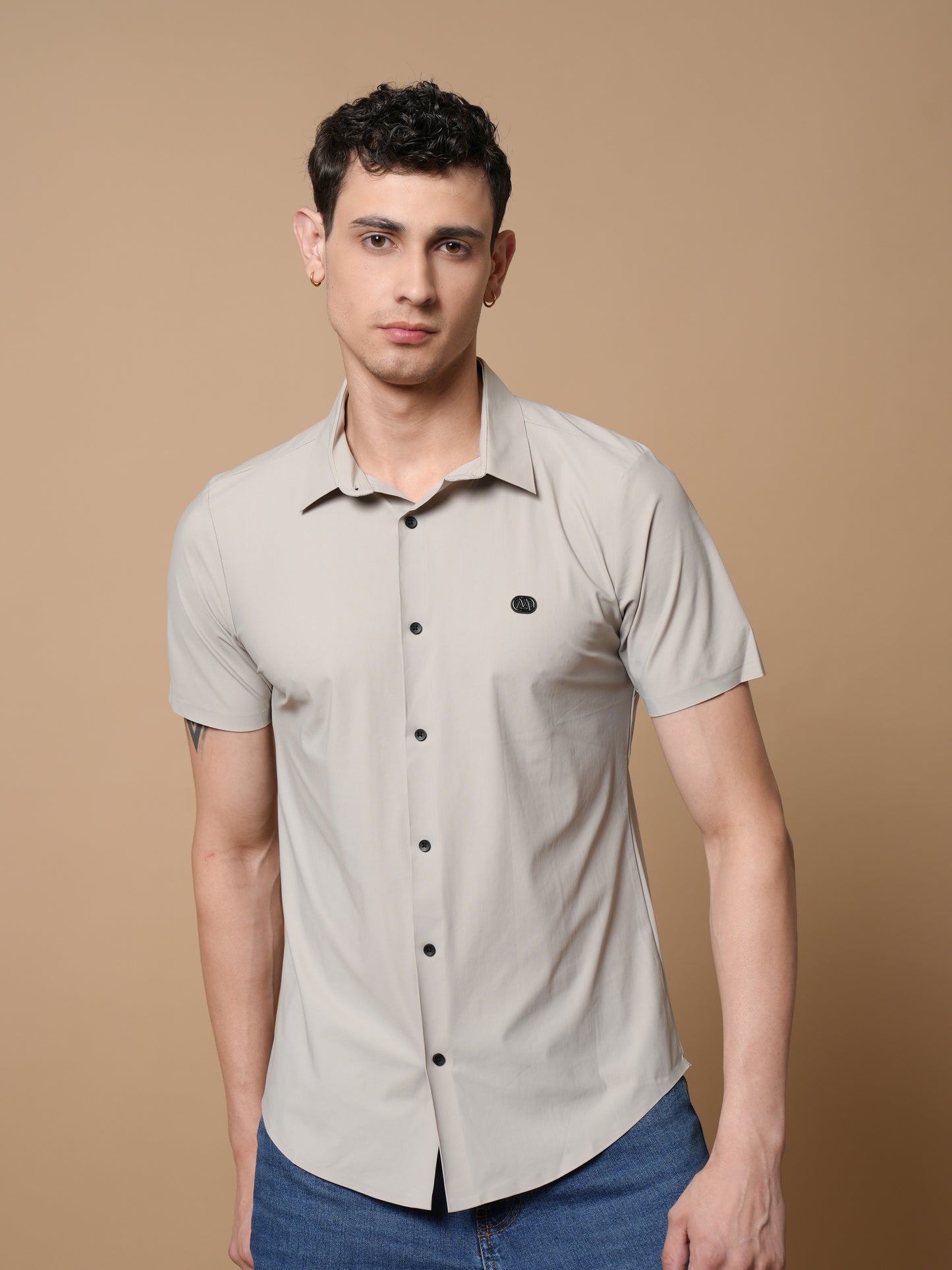 Men’s Short Sleeve Stitchless Shirt Cream