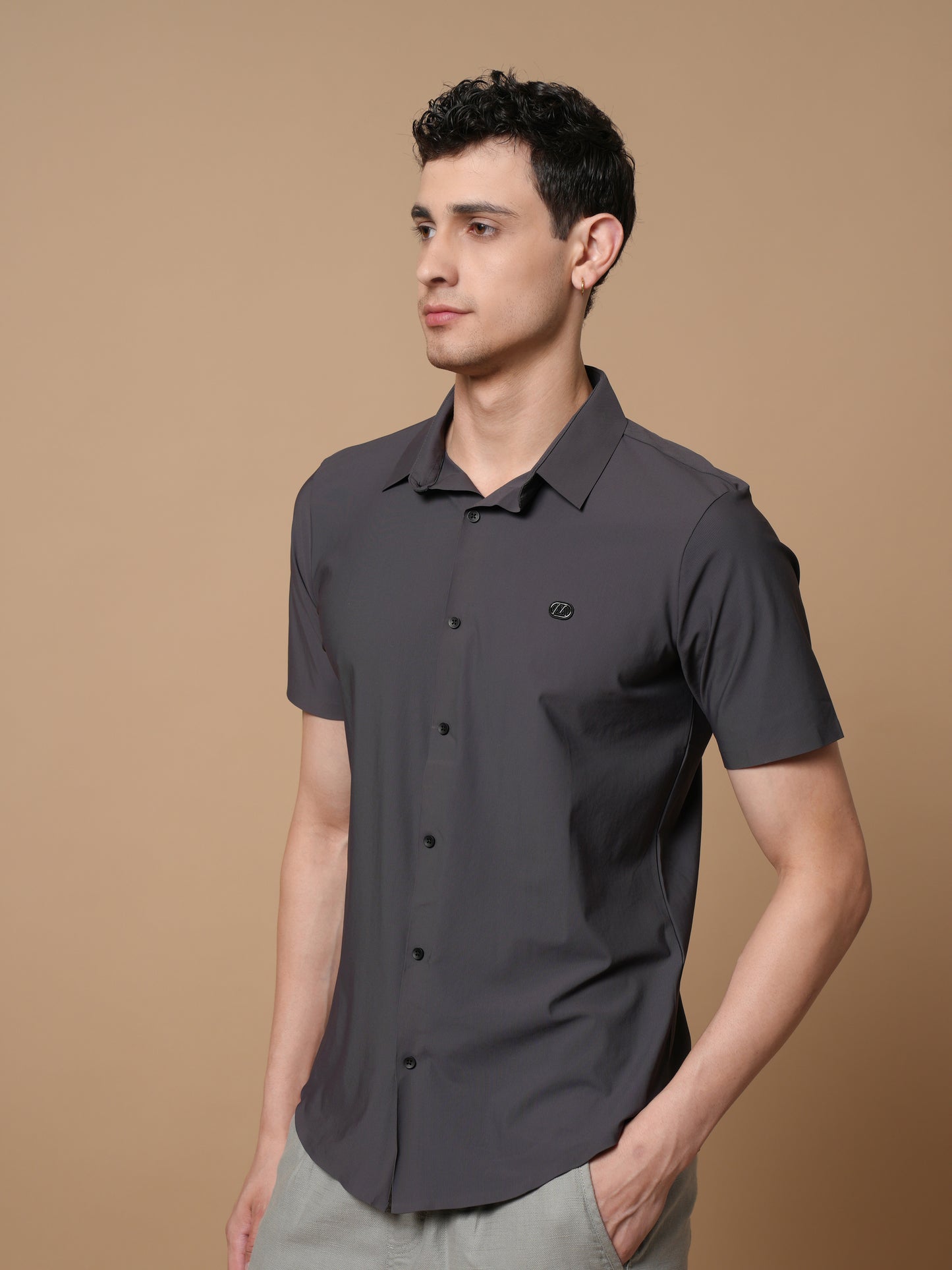 Men’s Short Sleeve Stitchless Shirt Dark Grey