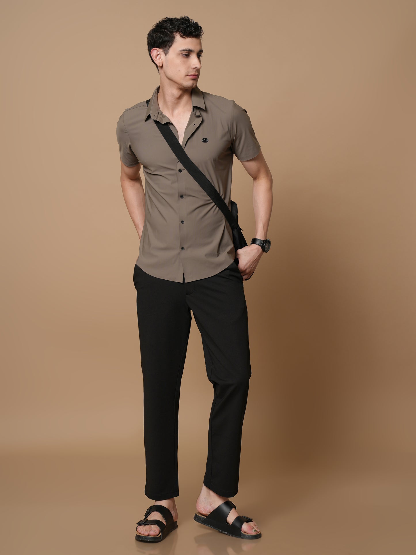 Men’s Short Sleeve Stitchless Shirt Coffee