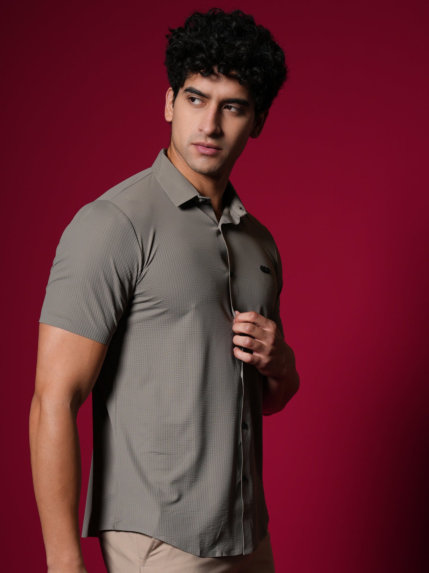 Men’s Short Sleeve Stitchless Shirt Light Brown