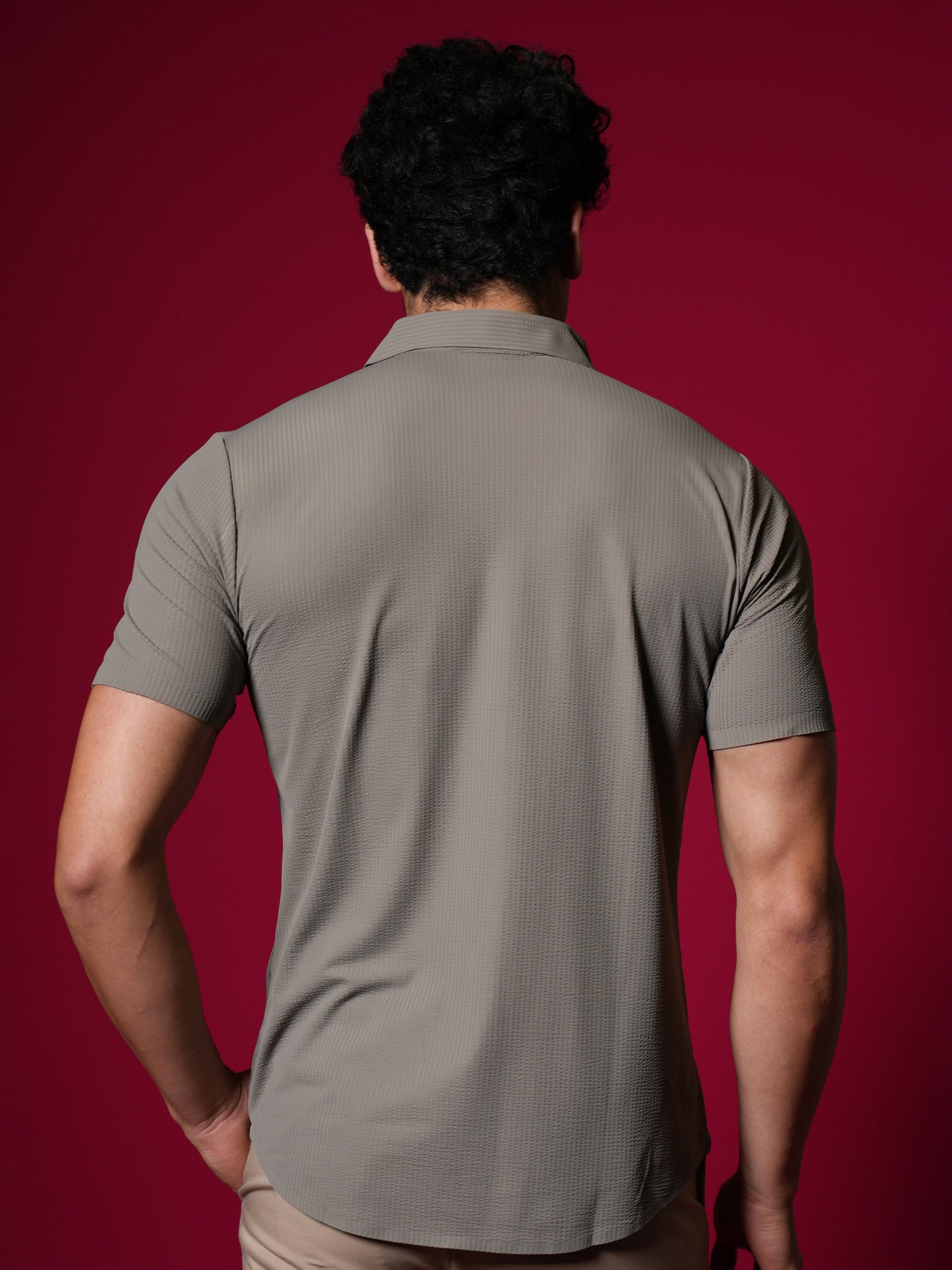 Men’s Short Sleeve Stitchless Shirt Light Brown