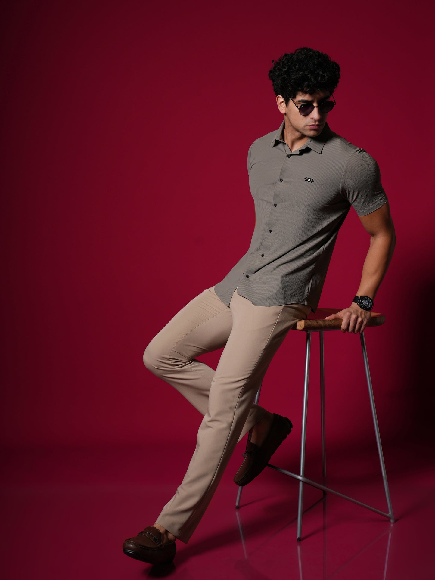 Men’s Short Sleeve Stitchless Shirt Light Brown