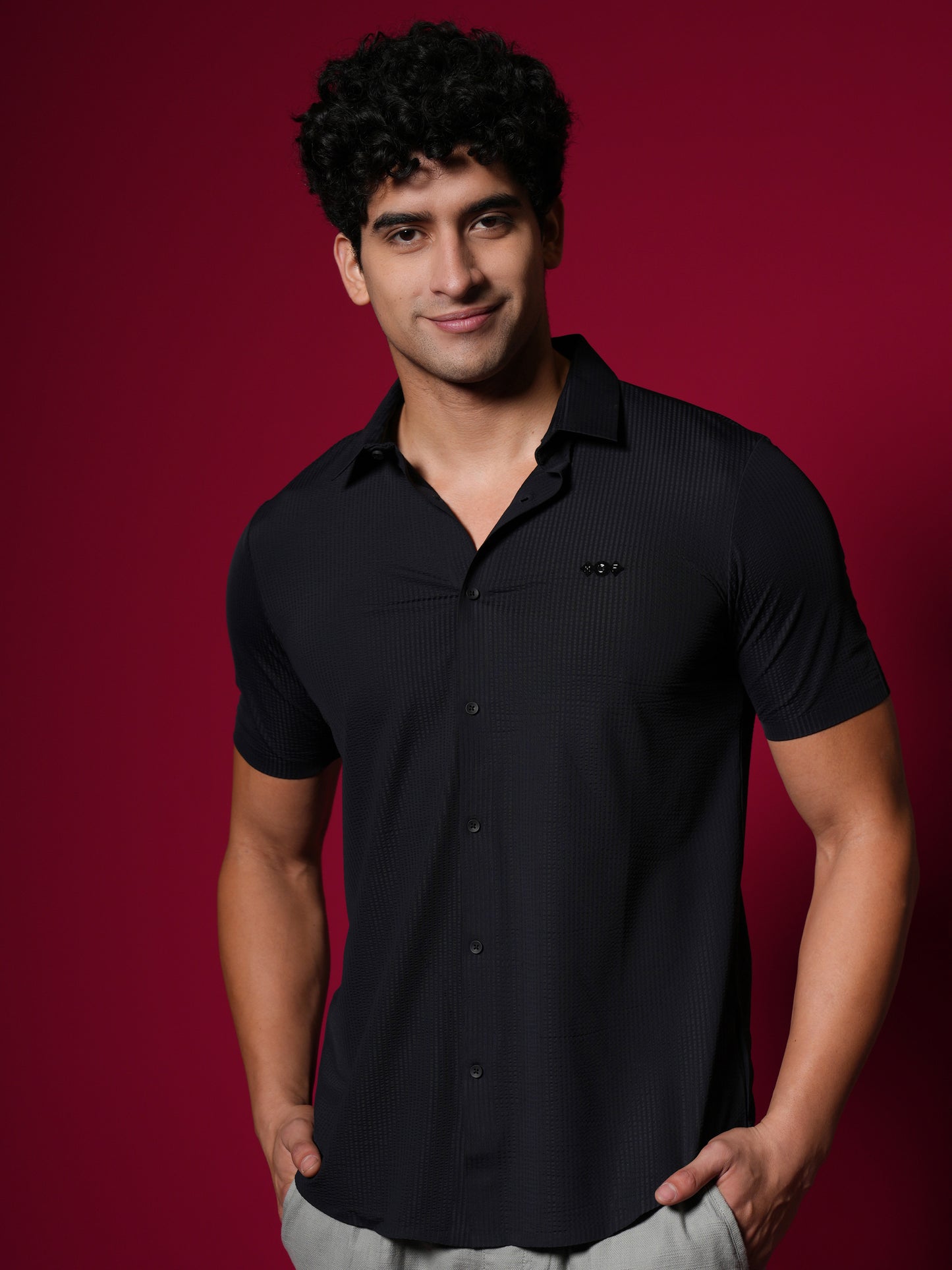 Men’s Short Sleeve Stitchless Shirt BlacK