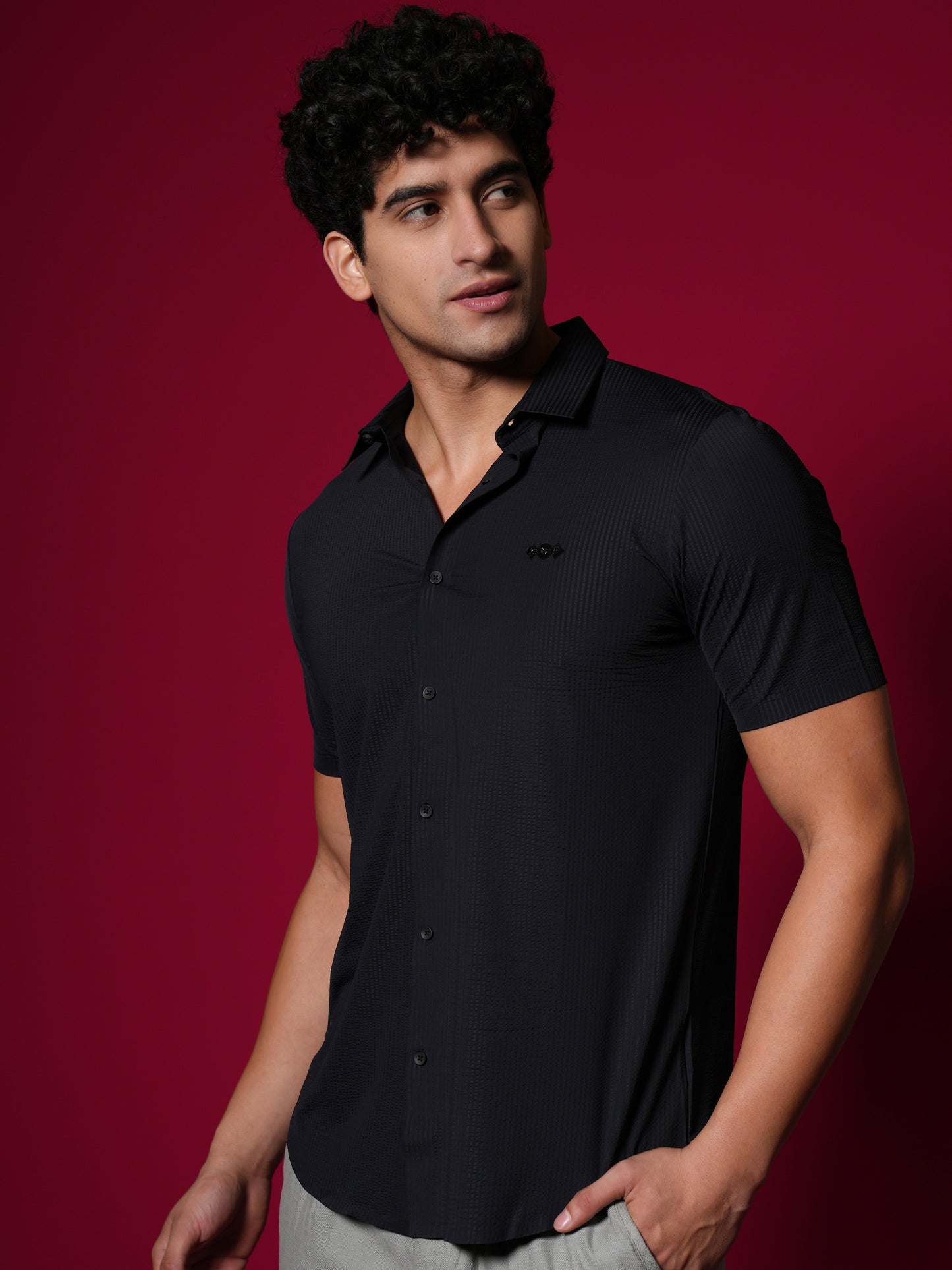 Men’s Short Sleeve Stitchless Shirt BlacK