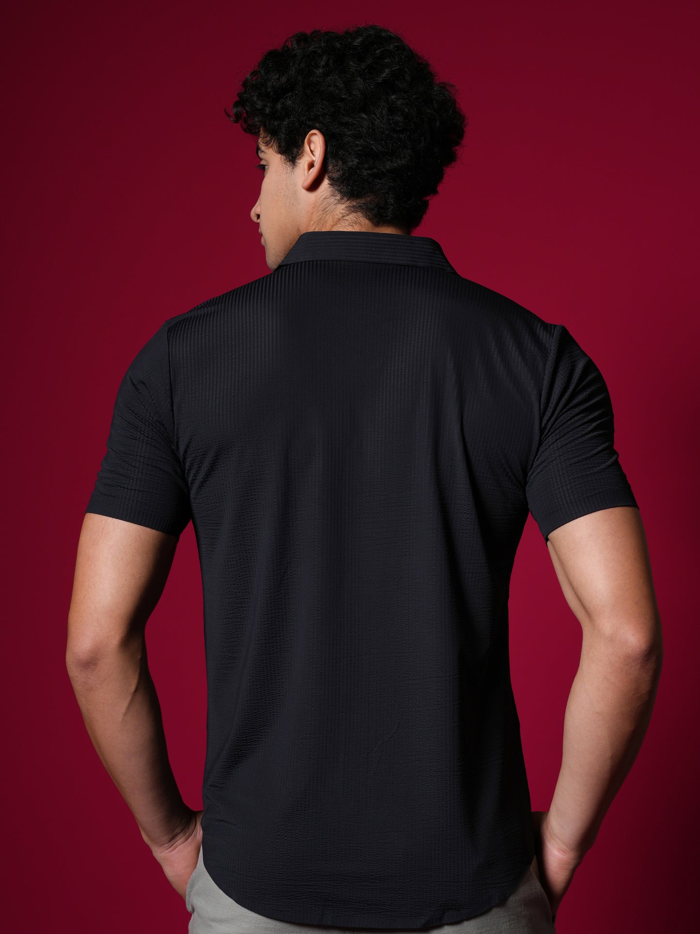 Men’s Short Sleeve Stitchless Shirt BlacK